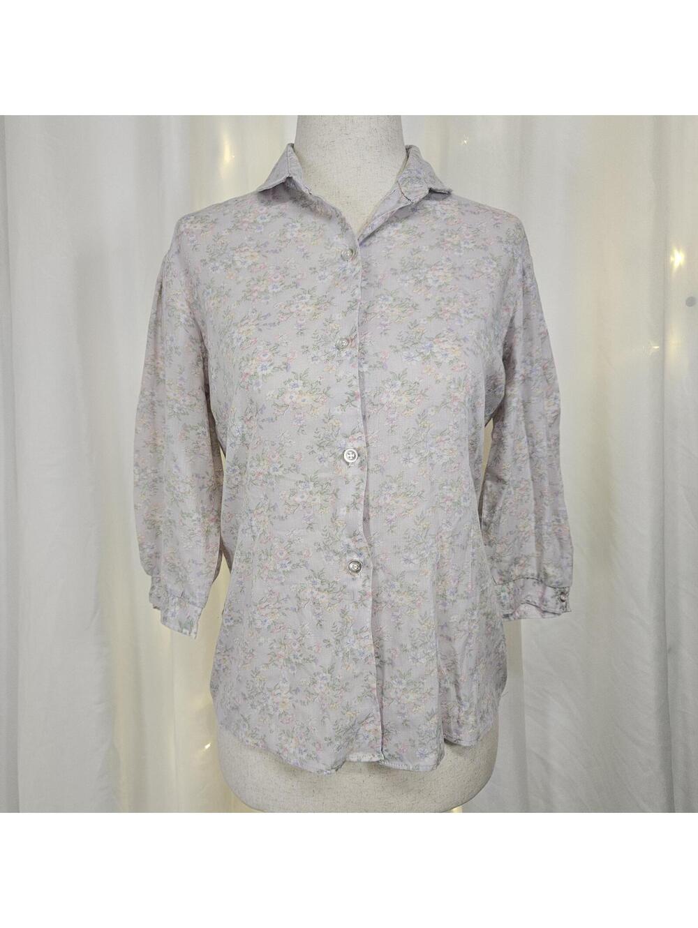 True Vintage 1950s floral 3/4 sleeve button down blouse size small